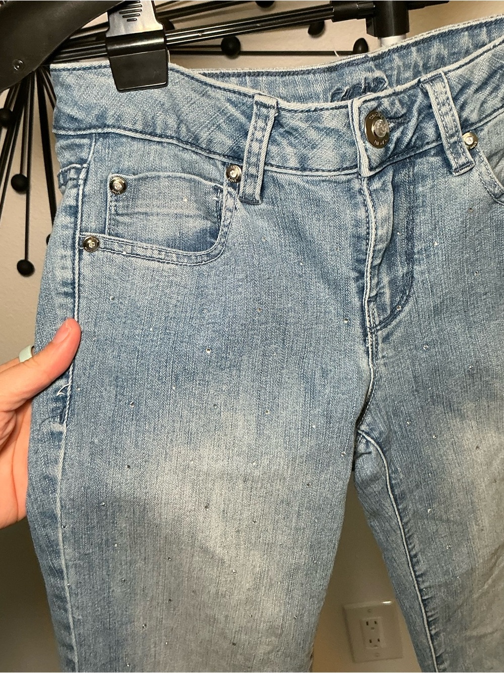 Cache Rhinestone Light Wash Cropped Jeans Size 0 Y2K - Picture 2 of 5